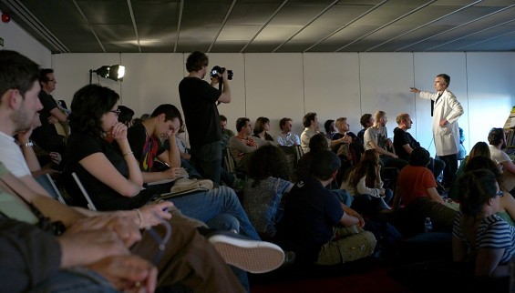ENCONTEXTO 2012, José Otero, Varios desplazamientos fotográficos en un aula de La Casa Encendida